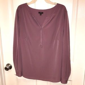 Talbots Ladies V-Neck Mauve Long Sleeve Blouse with Button Closure